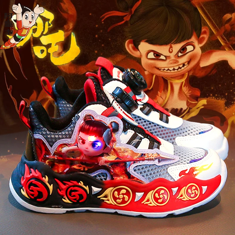 哪吒男童鞋子夏款2025新款儿童透气单网鞋轻便运动老爹鞋亮灯男孩