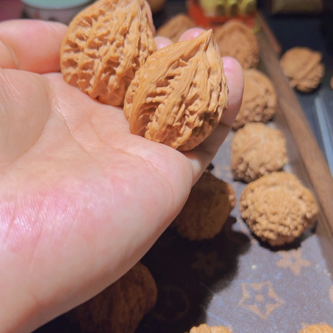 瑞麟文玩核桃秦鸡