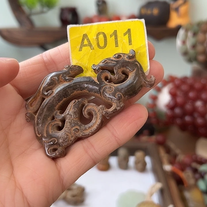 和田玉（糖玉）未镶嵌颈饰