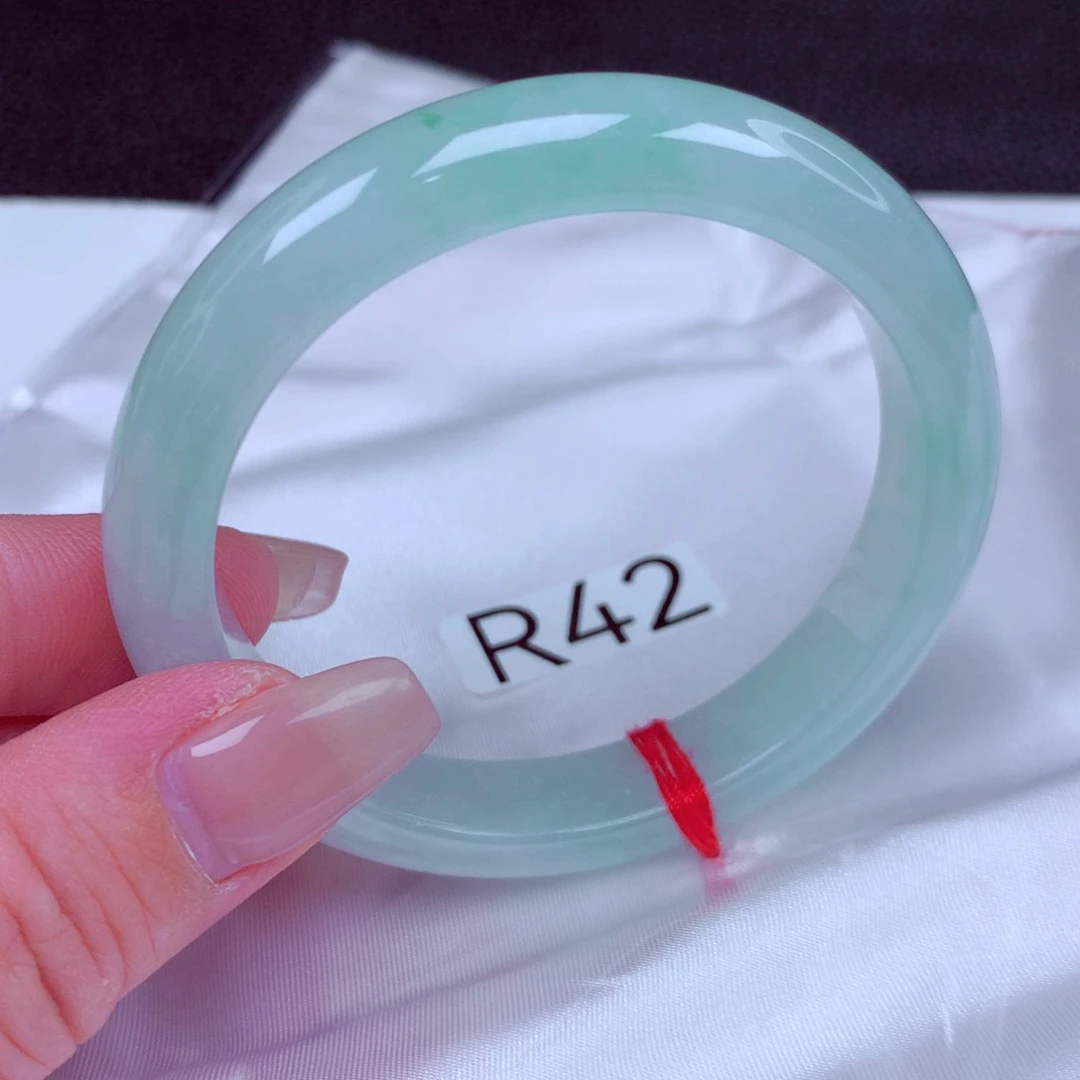 翡翠未镶嵌手镯手镯