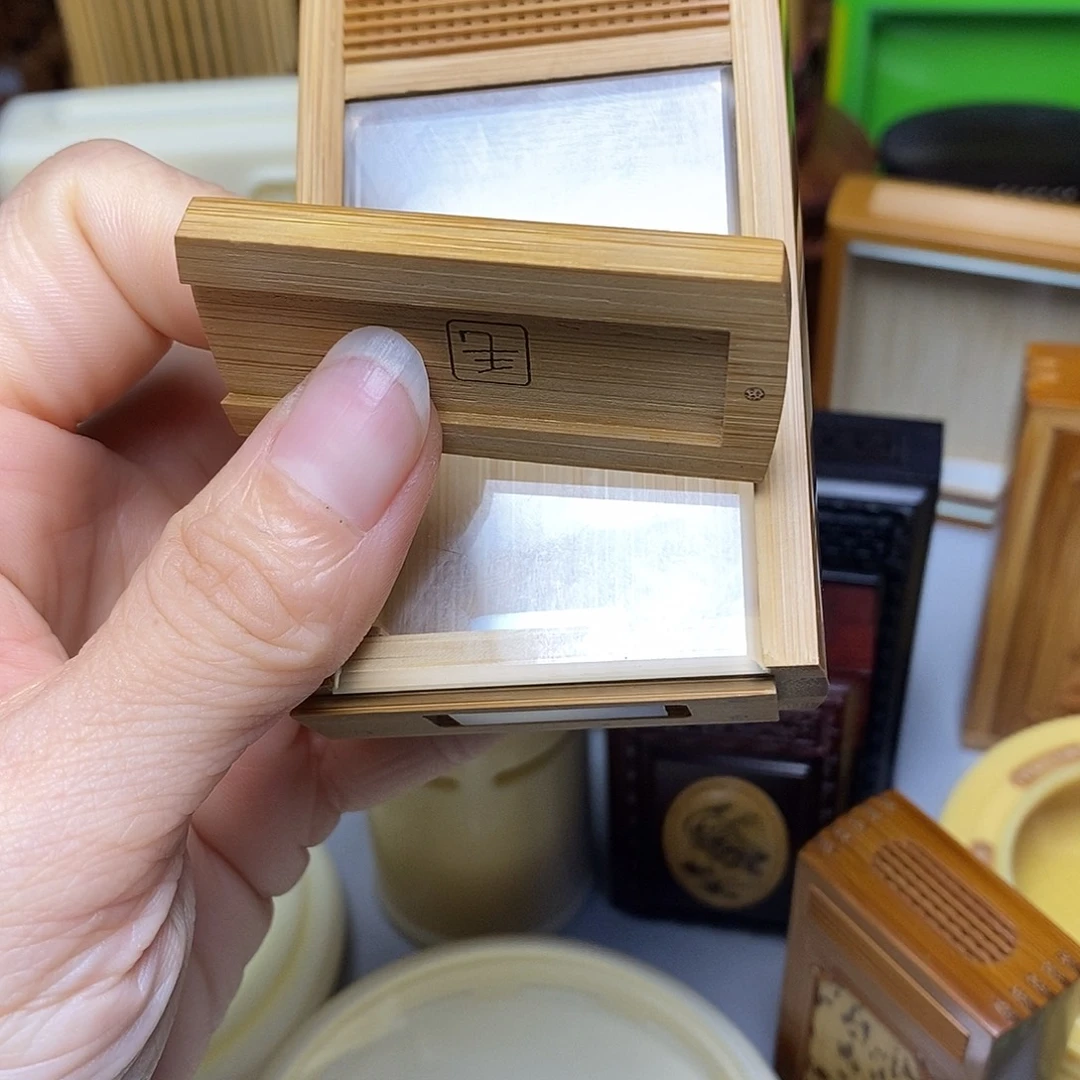 蟋蟀毛师傅 老竹盒