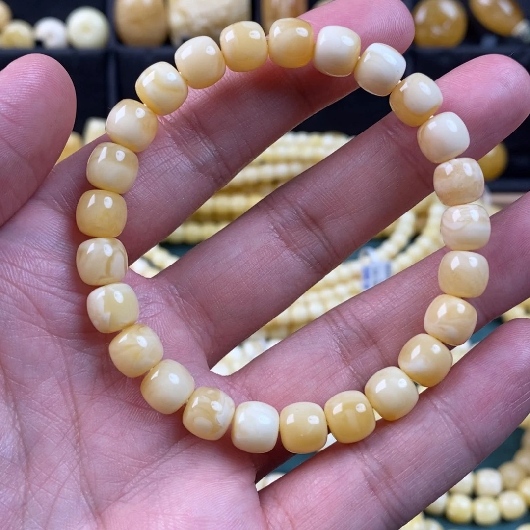 琥珀珠宝奇石未镶嵌唐****?