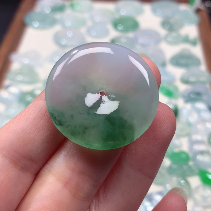 翡翠未镶嵌颈饰冰种飘花大平安扣