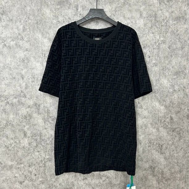 95新 FENDI/芬迪 满印黑色双F半袖
