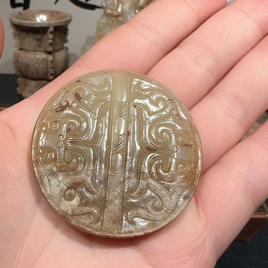 和田玉车挂未镶嵌琢*