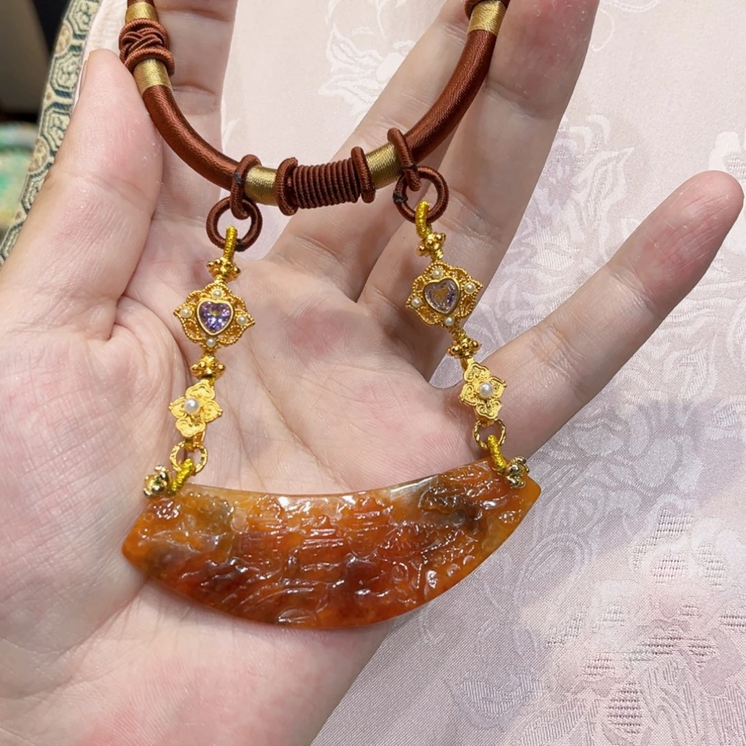 翡翠合金吊坠(赠链)