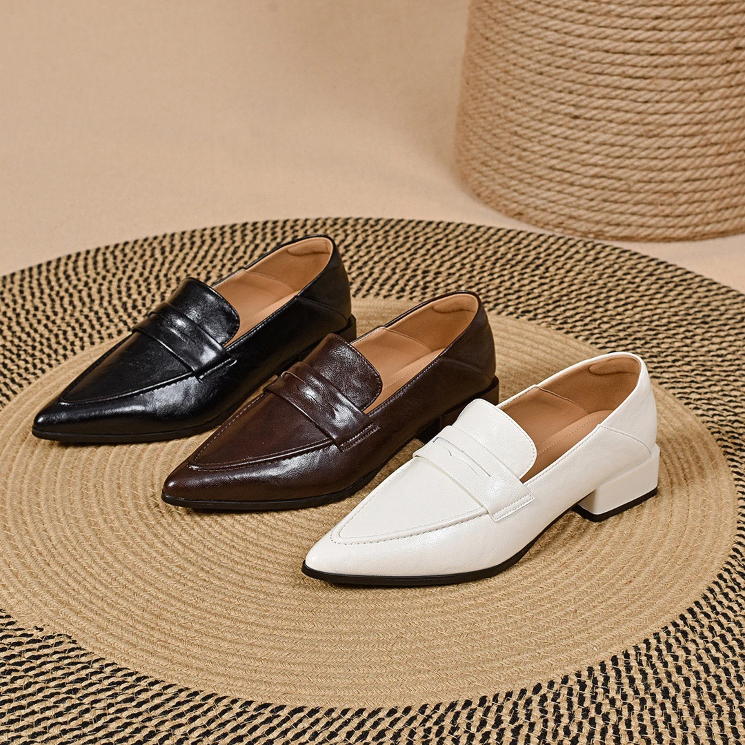 真皮英伦风尖头乐福鞋小皮鞋粗跟春季高跟粗跟单鞋女羊皮深口春秋