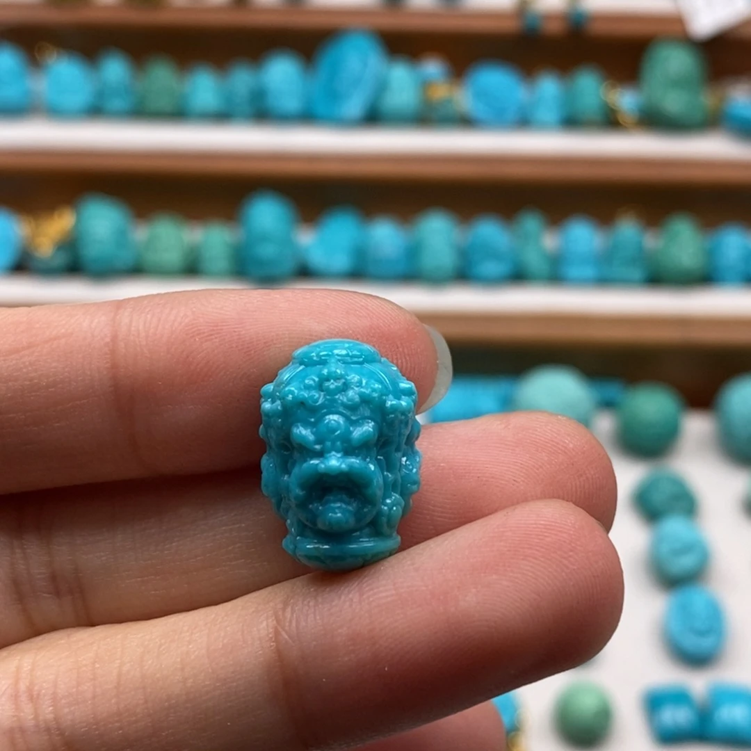 绿松石颈饰未镶嵌梵*