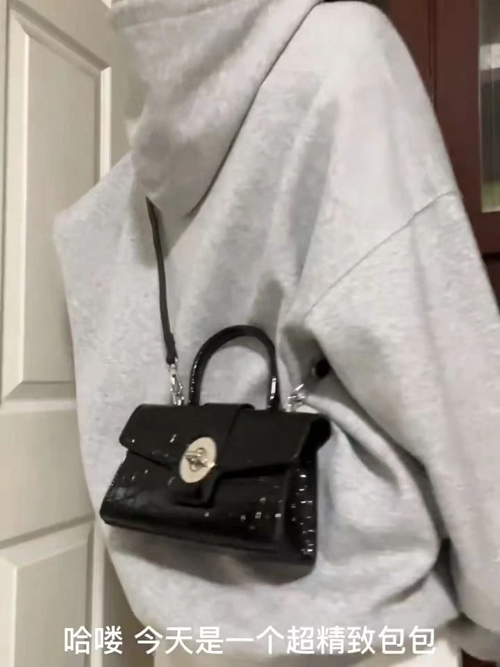 小众设计高级感包包鳄鱼纹小方包时尚百搭单肩斜挎小方包百搭