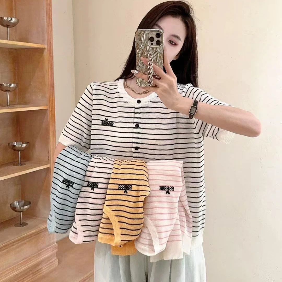 高质量条纹短袖冰丝针织开衫上衣女2025夏季新款洋气减龄撞色T恤