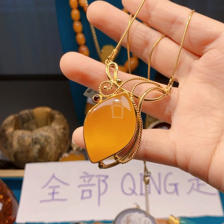 琥珀颈饰未镶嵌波兰设计款琥珀蜜蜡