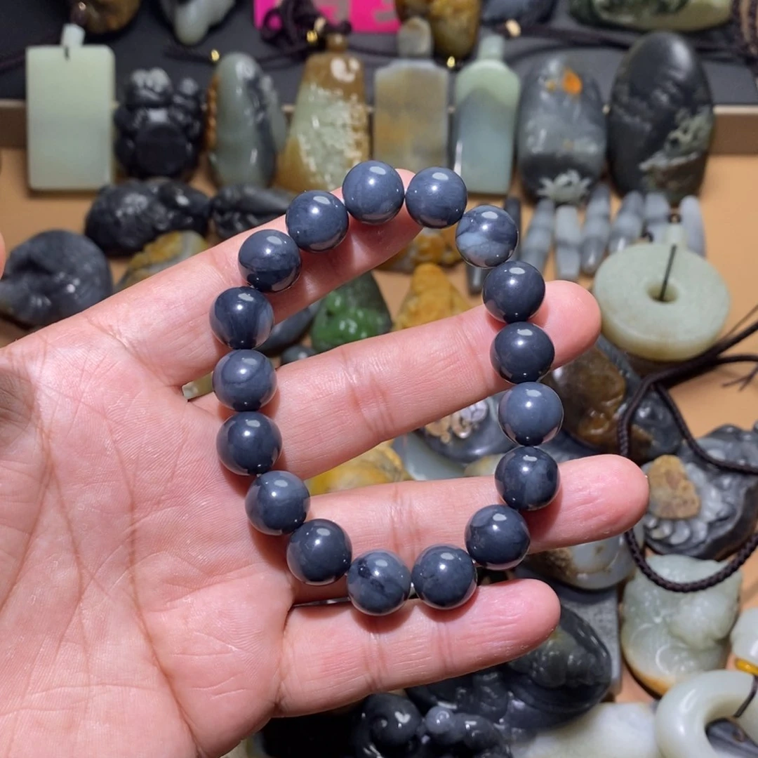 未镶嵌和田玉把件