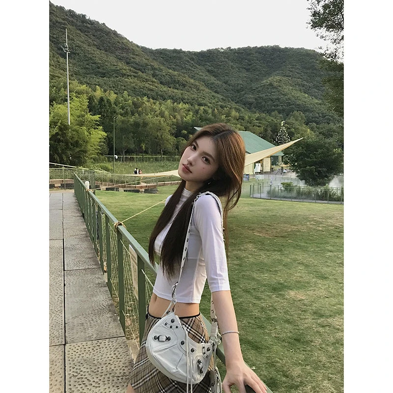 纯欲风辣妹百搭半高领中袖T恤上衣修身显瘦a字美式格子格纹半身裙