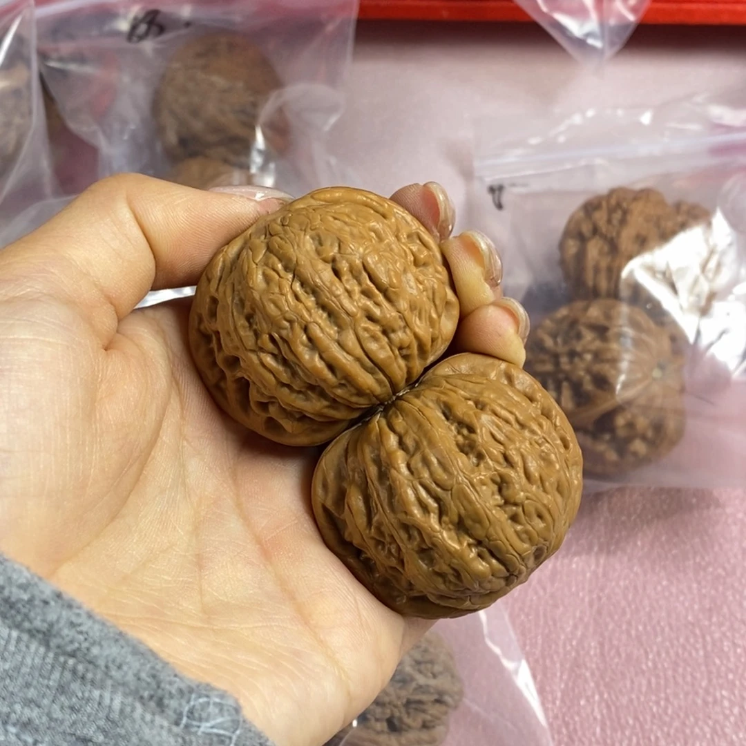 文玩核桃吊坠42铁锤妹妹666