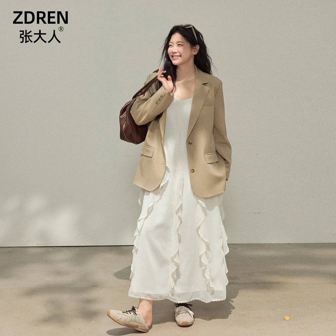 张大人【漫游塞纳】大码女装微胖妹妹气质御姐西装外套搭吊带裙套装