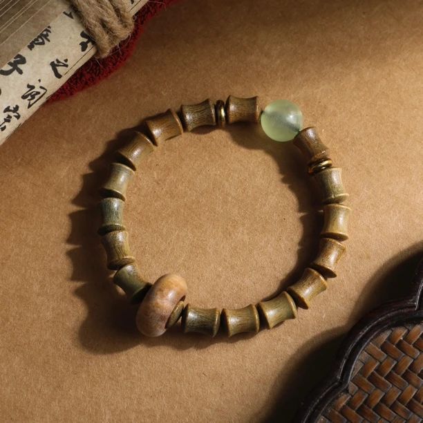 （桃）8mm绿檀月光节节高跑环手链一条