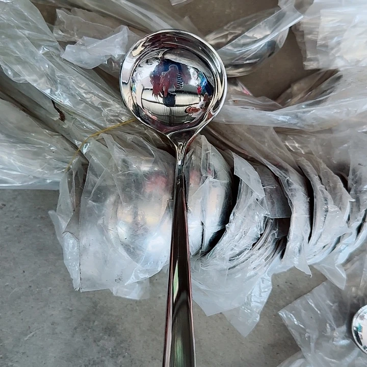 不锈钢成色很好的小汤