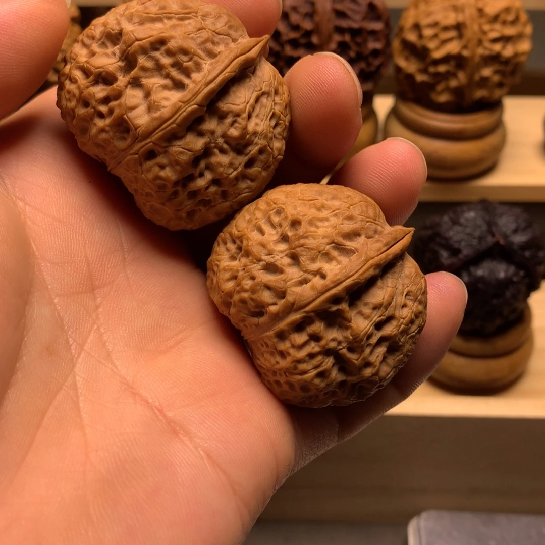 文玩核桃把件密纹石壶