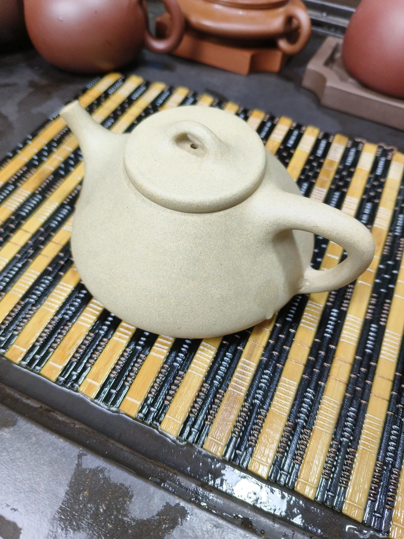 宜兴紫砂原矿茶壶