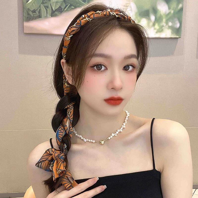 春天头饰发饰法式缎面布艺发箍飘带绑发一体洋气高级感气质上班族