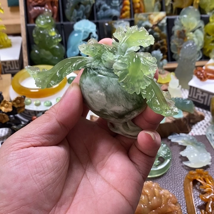 蛇纹石玉未镶嵌小摆