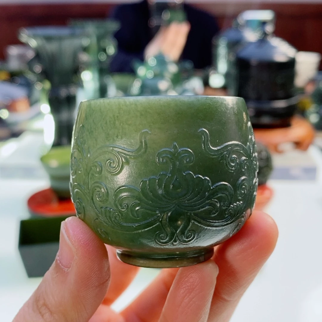 和田玉（青玉）摆件未镶嵌微瑕