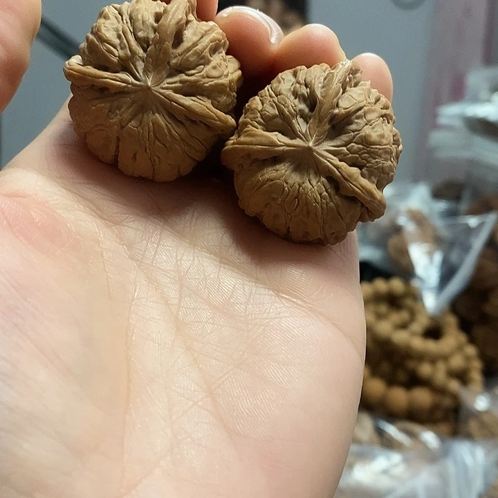 文玩核桃把件37流星雨三棱