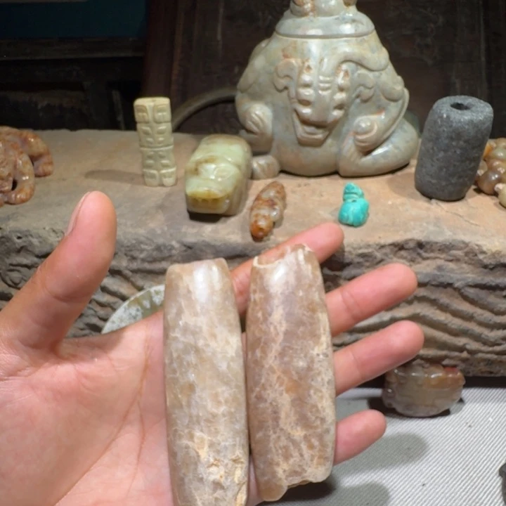 老***张和田玉（糖玉）未镶嵌挂件