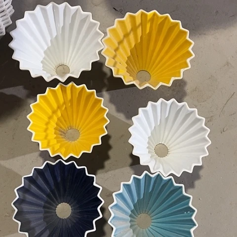 微瑕，不能明火，默认发2个大2个小油壶漏斗