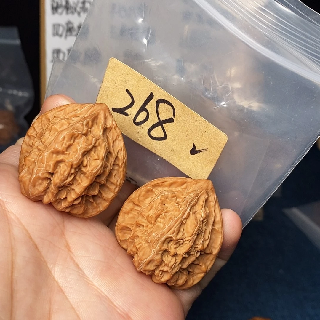 甜***果文玩核桃吊坠火焰马蹄