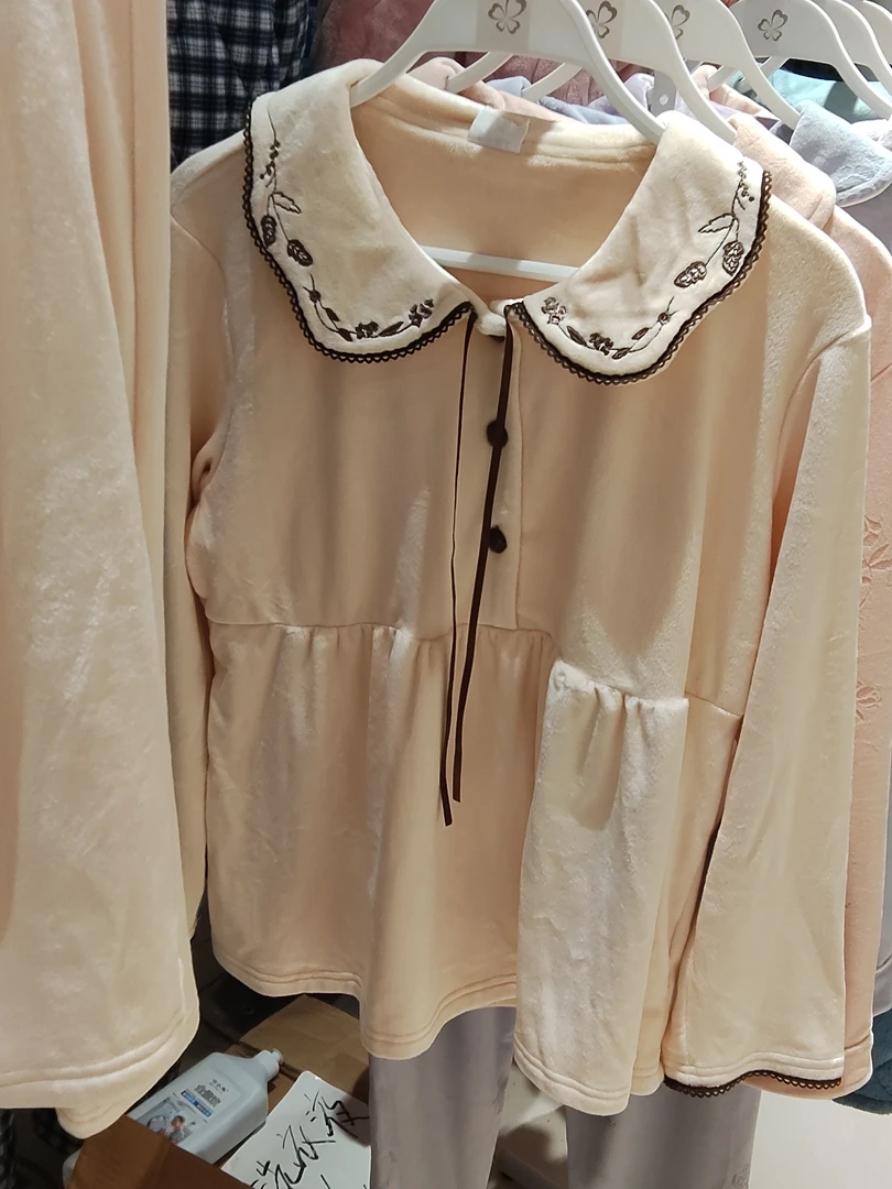 丽人海岛绒柔暖绒感睡衣