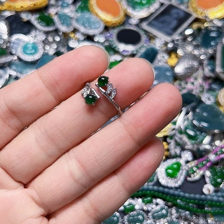 翡翠未镶嵌颈饰天然翡翠A货镶嵌