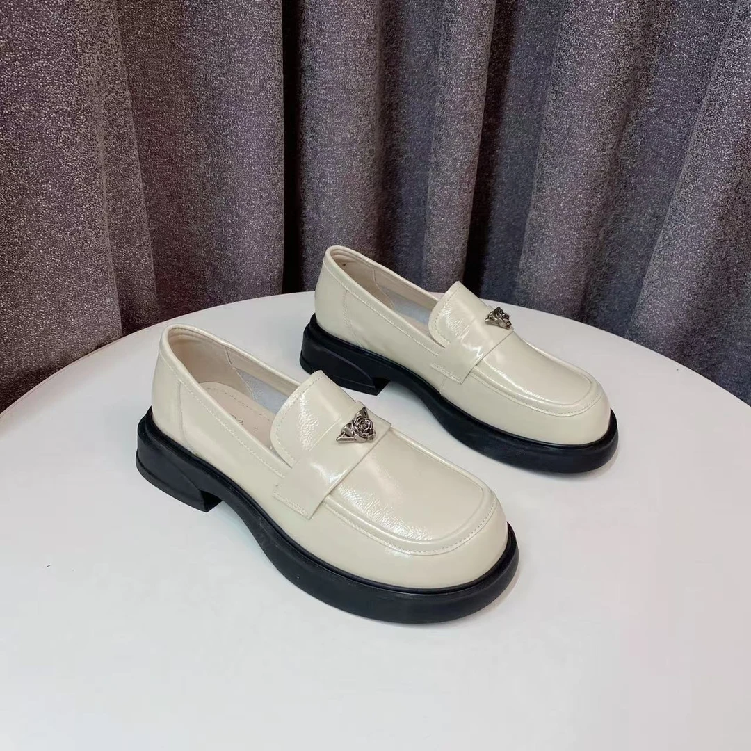 C5437 米色 英伦风乐福鞋2025新款一脚蹬低跟通勤女鞋