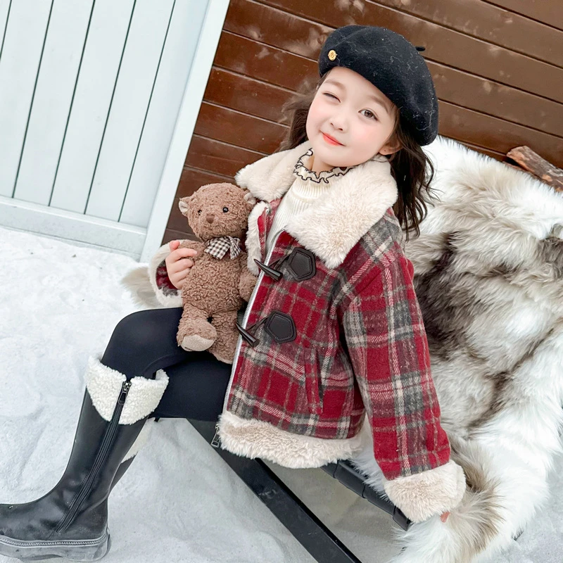 女童秋冬季红色格子外套女宝宝加绒加厚呢子小香风洋气秋冬装上衣