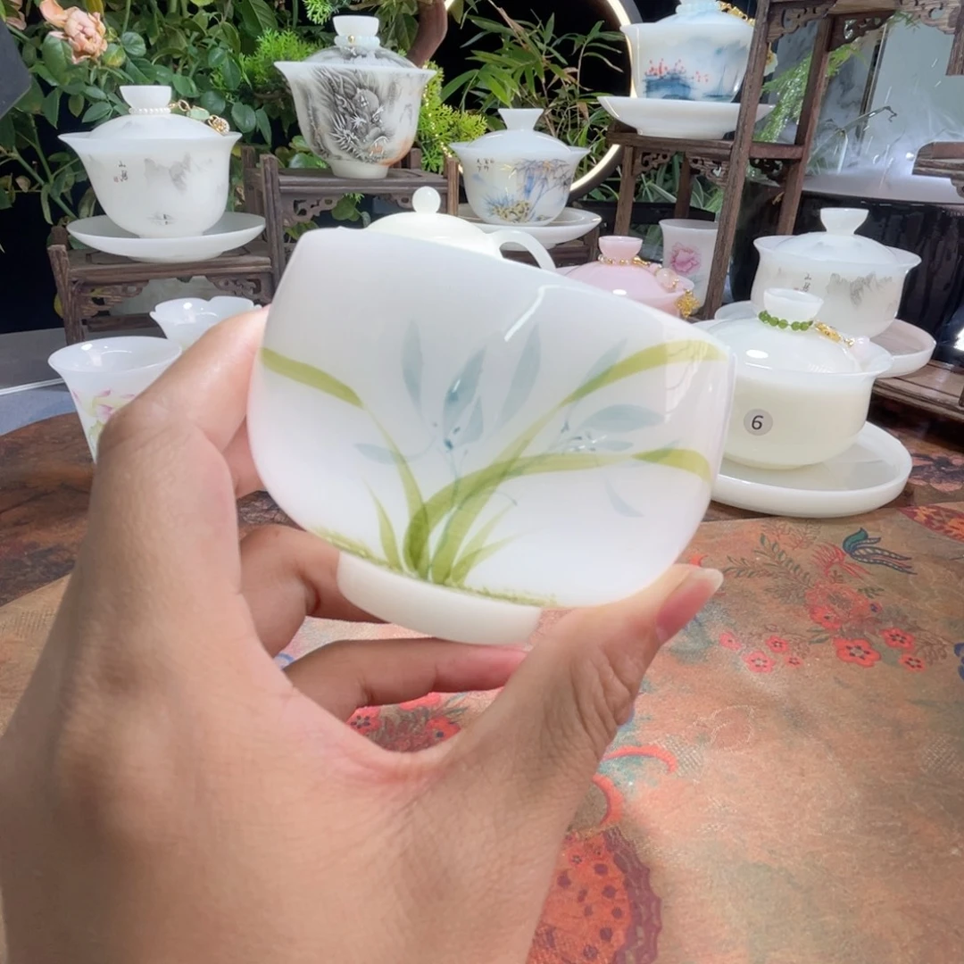 璞玉手绘兰韵压手杯