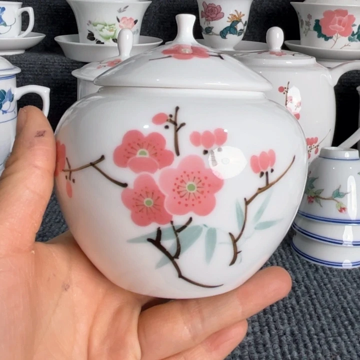 景德镇陶瓷茶叶罐