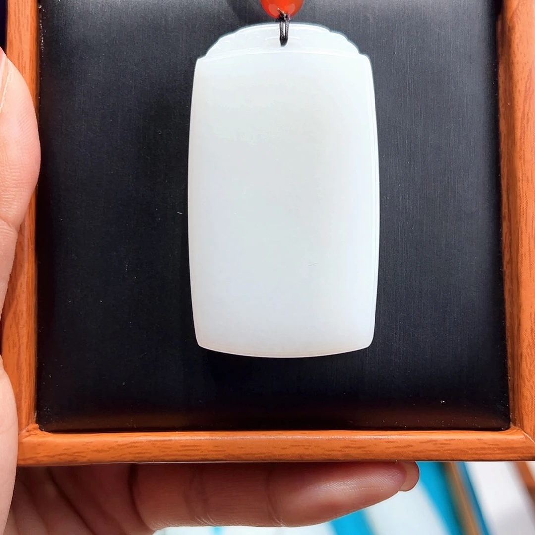 和田玉颈饰未镶嵌野*合