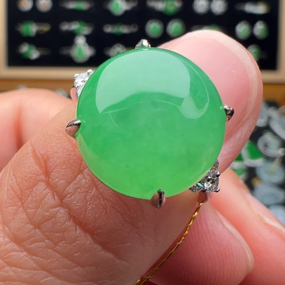 翡翠18K金镶嵌戒指蛋面13.5