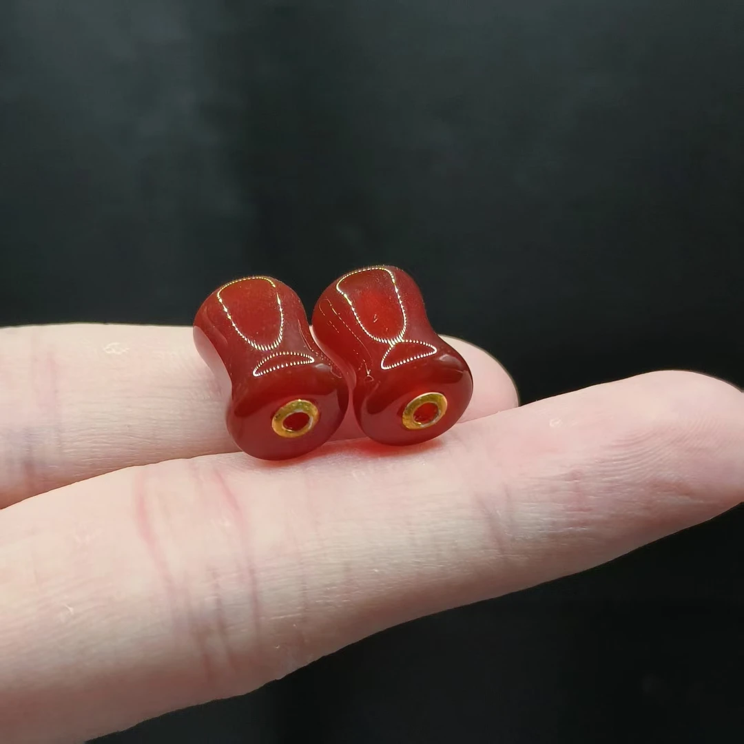 18k金牛血红桶珠吊坠-拍下三颗赠链B3【多样性发其一】约14-8mm