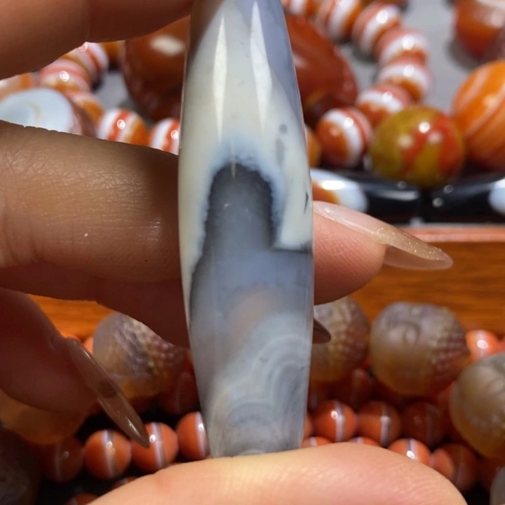 玛瑙/玉髓未镶嵌颈饰