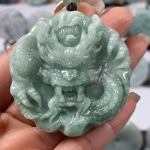 翡翠颈饰未镶嵌大龙福利