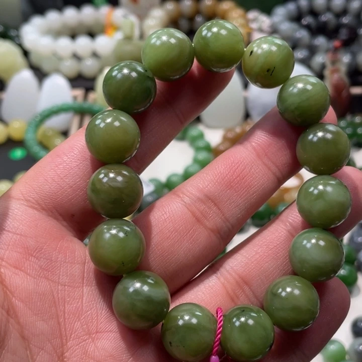 和田玉未镶嵌手串