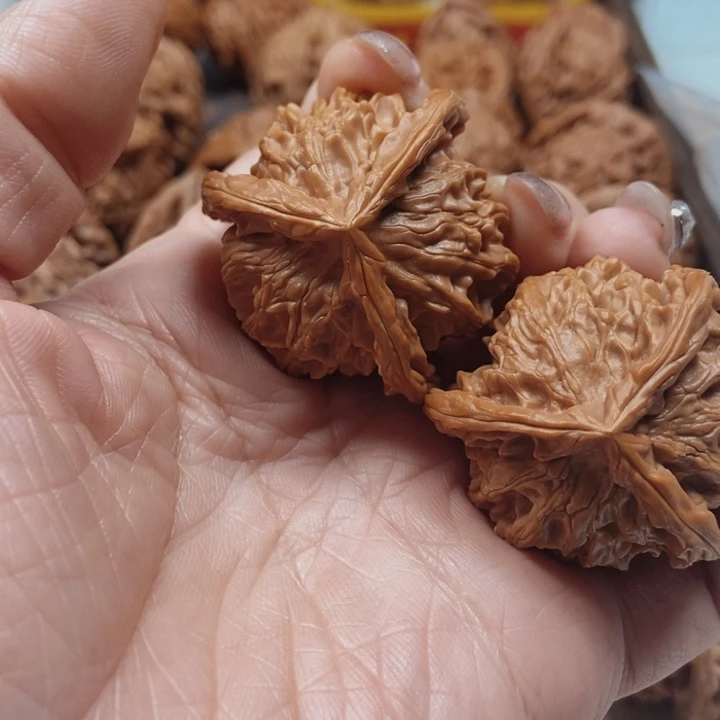 文玩核桃吊坠盘山