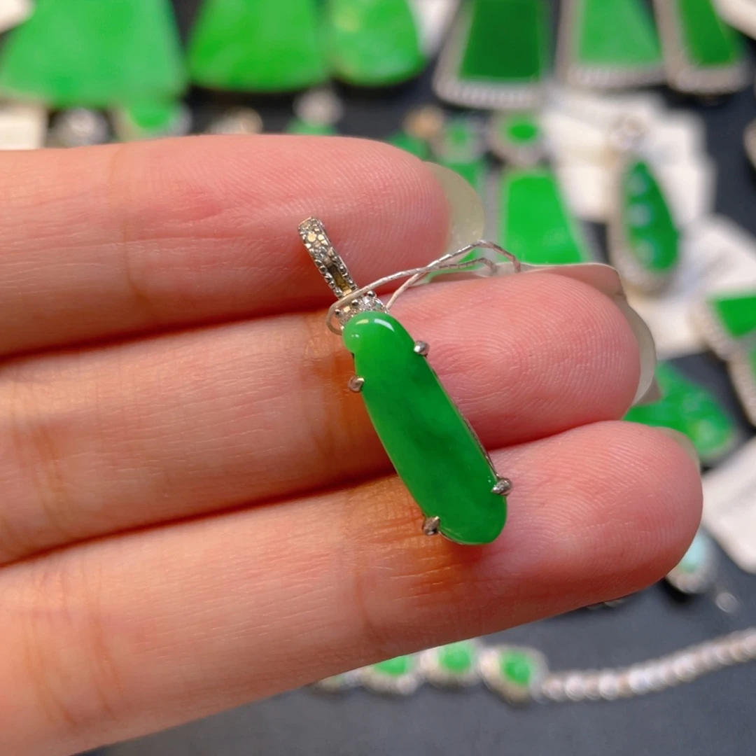 翡翠银S925镶嵌颈饰