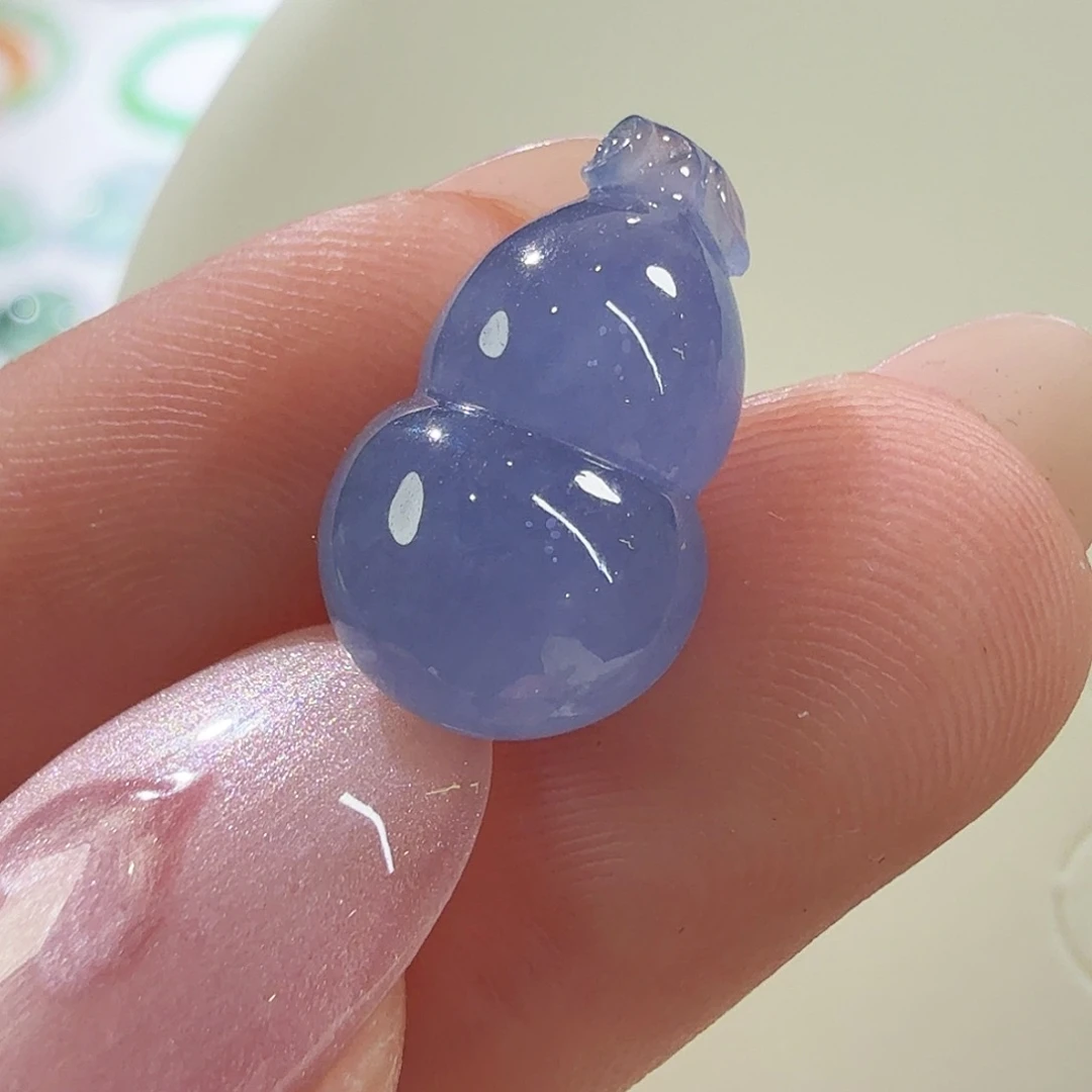翡翠未镶嵌颈饰立体紫葫芦
