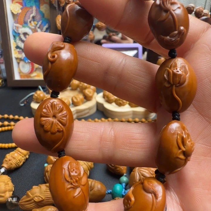 手串/手链橄榄核荷花