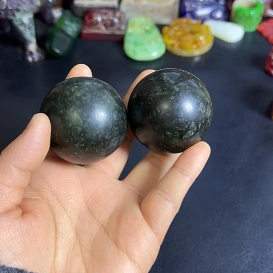 白玉菩提把件一个一个