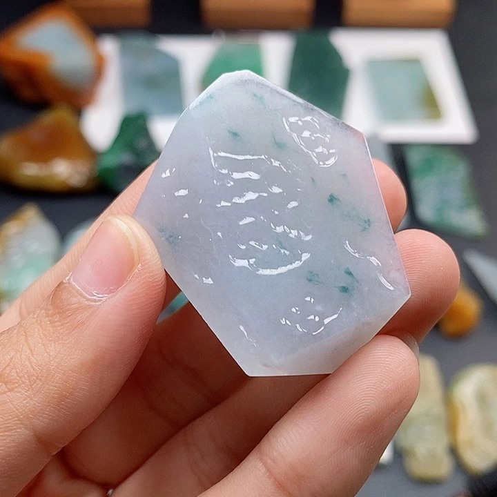 定制翡翠未镶嵌翡翠