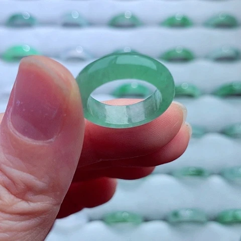 翡翠未镶嵌戒指天然翡翠