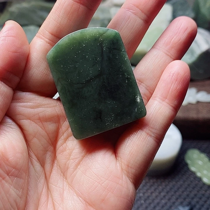 和田玉（糖玉）未镶嵌珠宝半成品